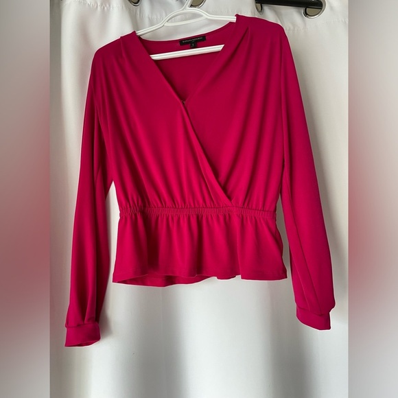 Banana Republic Fuchsia Wrap Blouse NWOT SIZE SMALL long sleeve - Picture 3 of 6